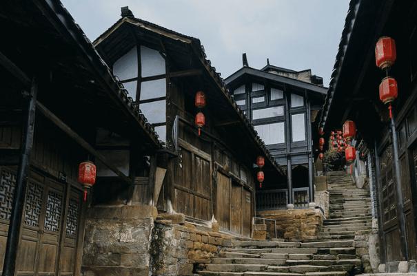喜迎春节 欢度佳节氛围浓